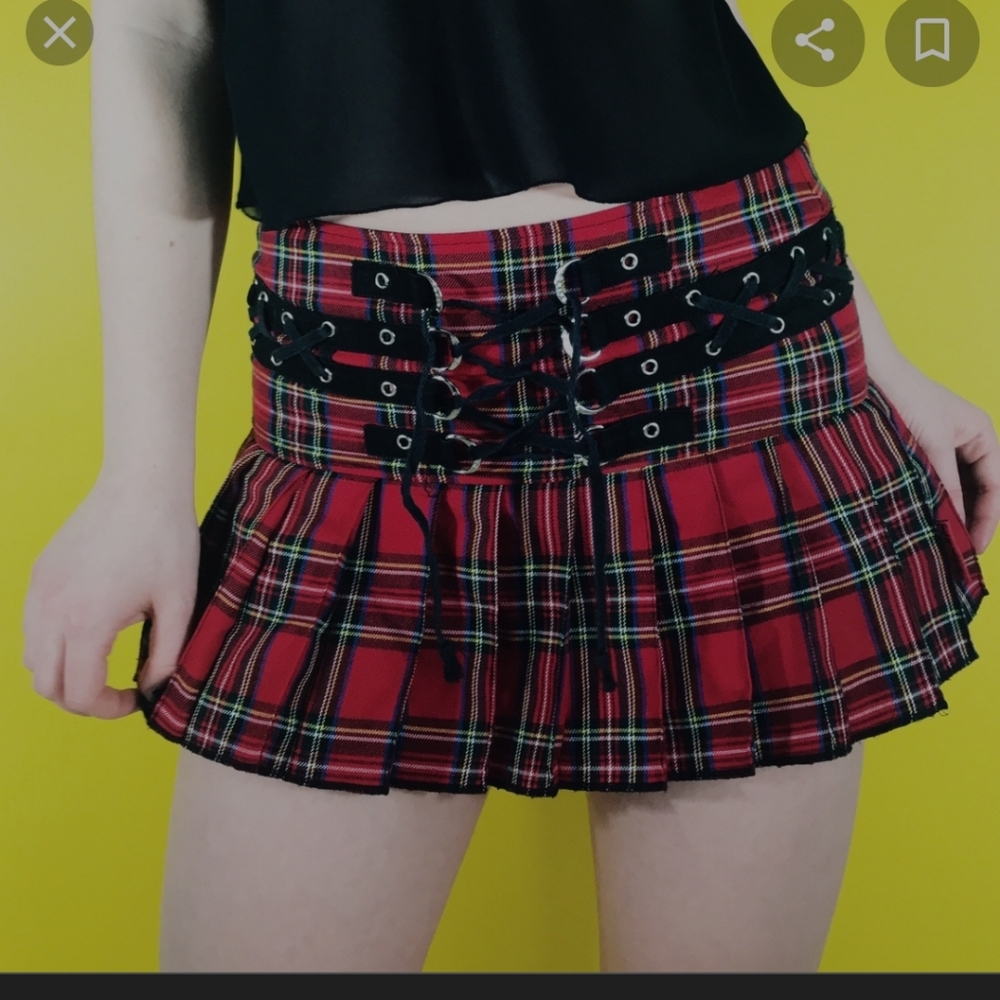 Red plaid lace up tripp skirt